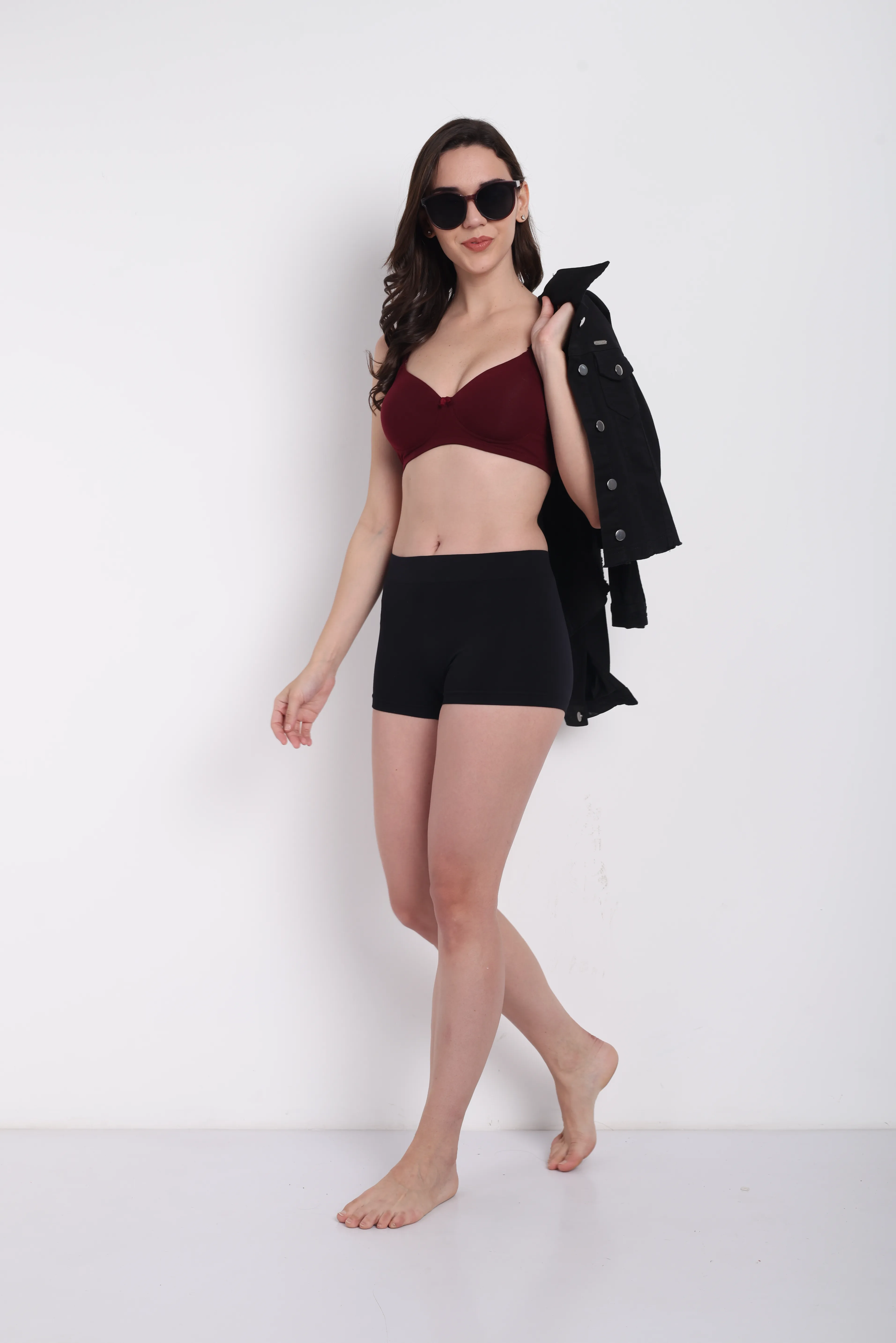 ecomm female shoot